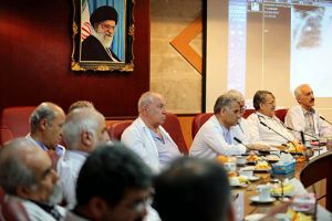 جلسه مورتالیتی مورخ دوم اسفند ماه در مرکز قلب و عروق شهید رجایی: عکس شماره 3 / 9